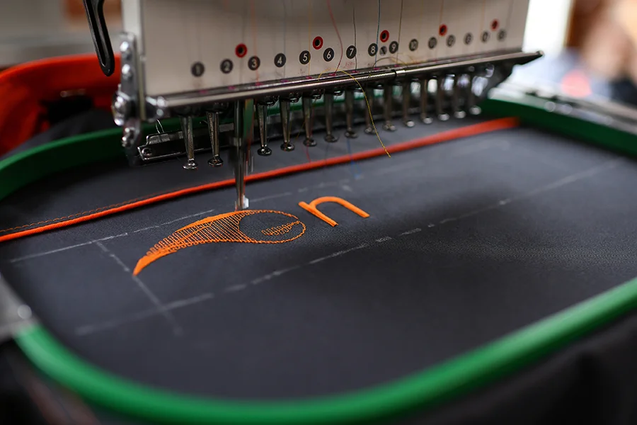 VB_broderie logo